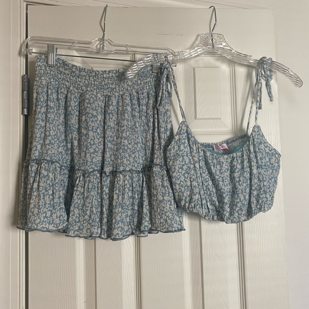 Pink lily crop top and skirt set. Worn once.
